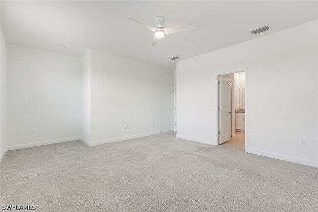 Building Photo - 14159 Gardeners Wy
