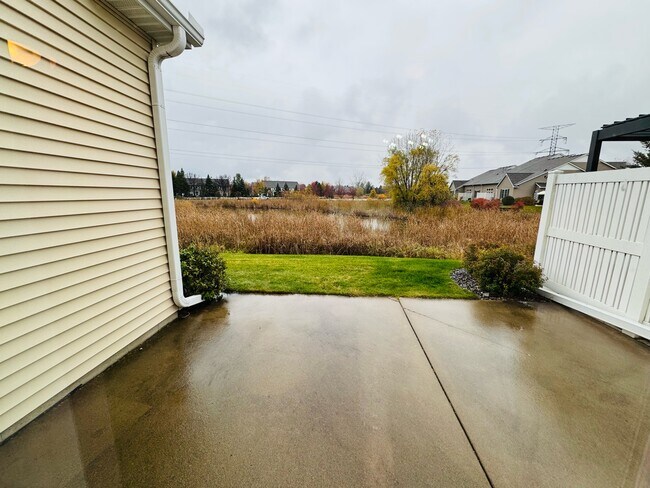 Building Photo - 18893 97th Pl N