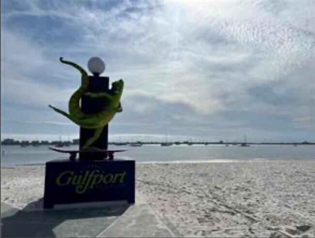 Building Photo - 4908 27th Ave S