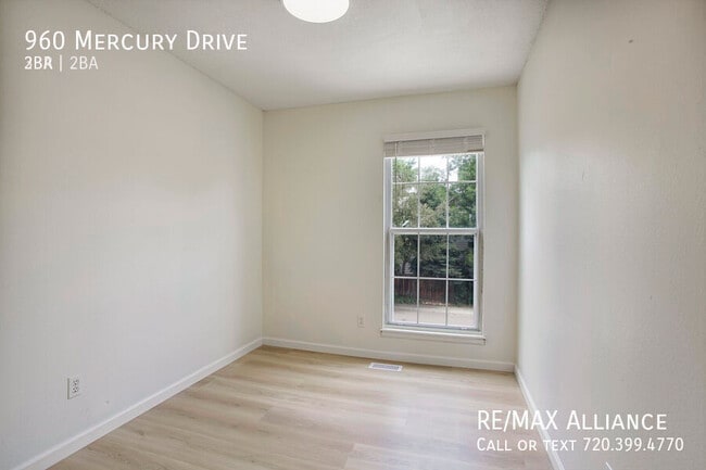 Building Photo - 960 Mercury Dr
