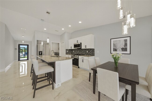 Building Photo - 3095 NW 4th Pl