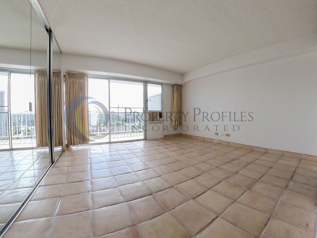 Building Photo - Large Studio/1 bath unit at Princess Kealoha