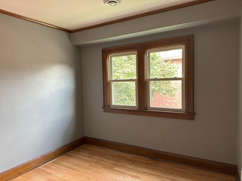 Front Bedroom - 6615 W Bluemound Rd