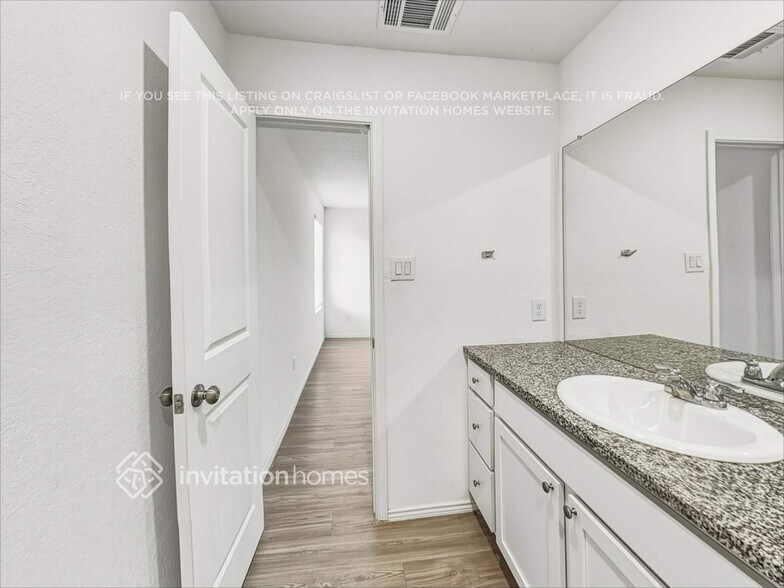 Building Photo - 136 Parish Ln