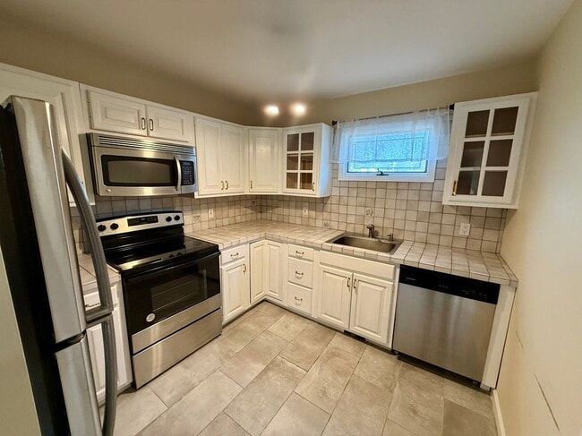 Building Photo - 333 Smithtown Blvd