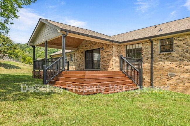 Building Photo - 6999 Tartan Dr
