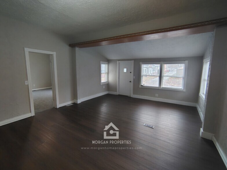 Building Photo - 412 N Lincoln Ave