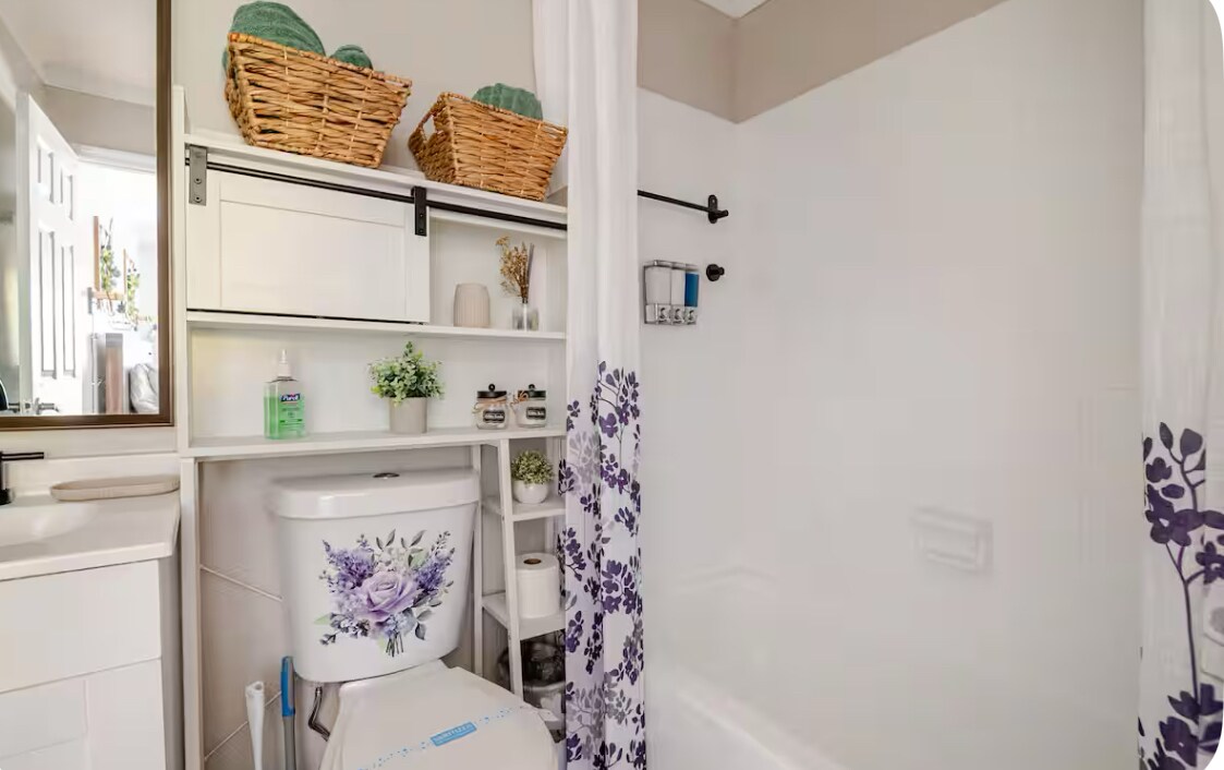 Building Photo - 4134 Dolphin Dr