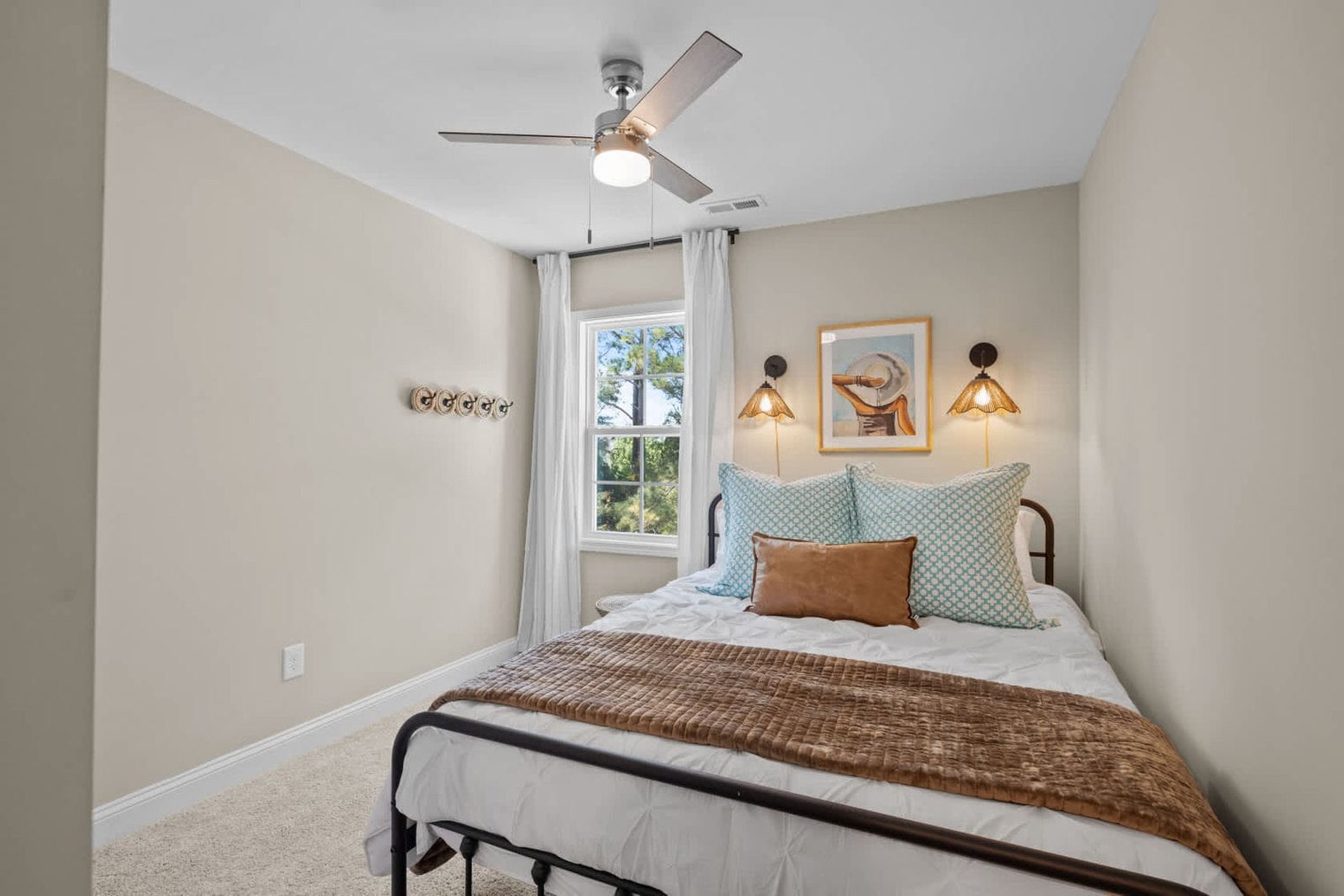 Building Photo - 196 Coastline Cir