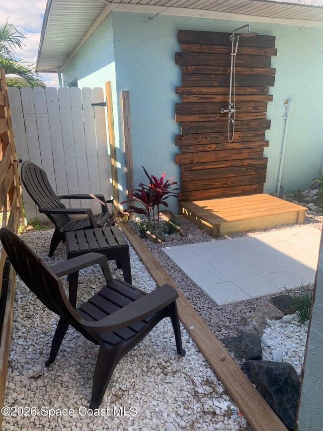 Building Photo - 365 N Orlando Ave