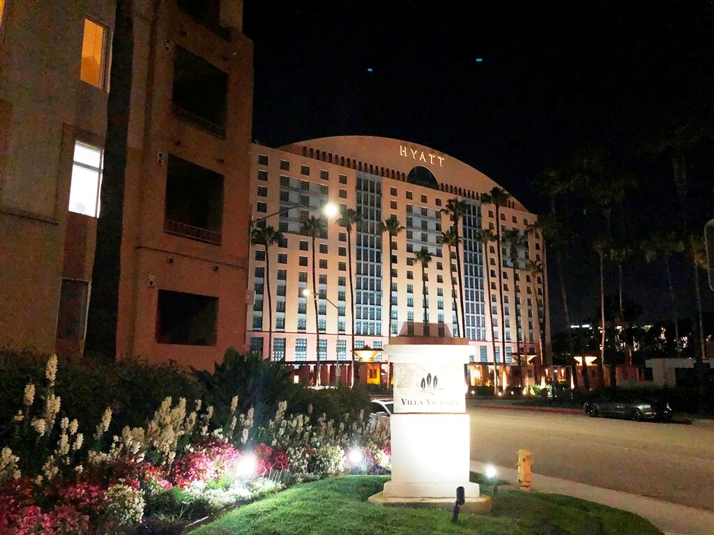 Building Photo - 8889 Caminito Plaza Centro