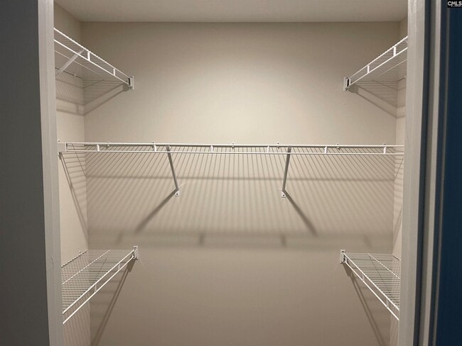 Building Photo - 304 Jubilee Clock Dr