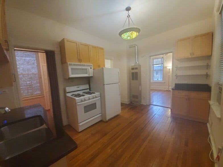 Primary Photo - 1623 N Hermitage Ave