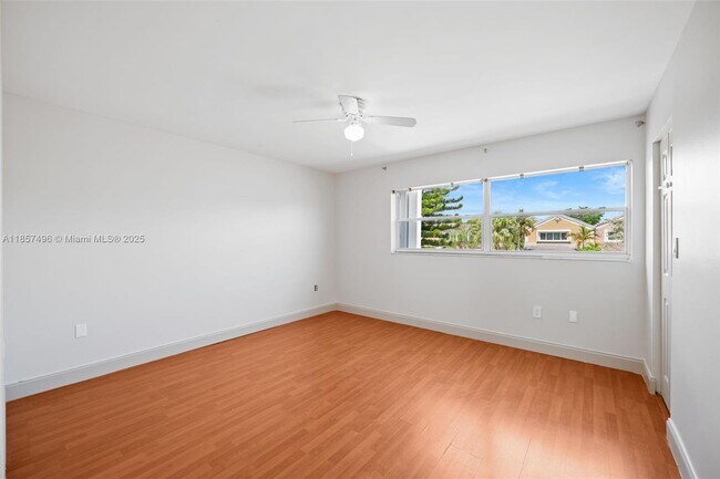 Building Photo - 1382 NW 123rd Ave