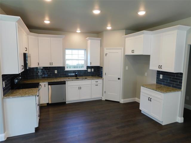 Building Photo - 704 E Jefferson St