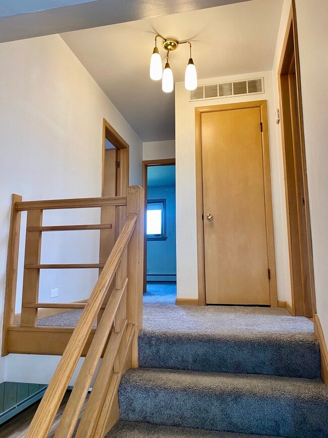 Building Photo - 4520 Thatcher Ave
