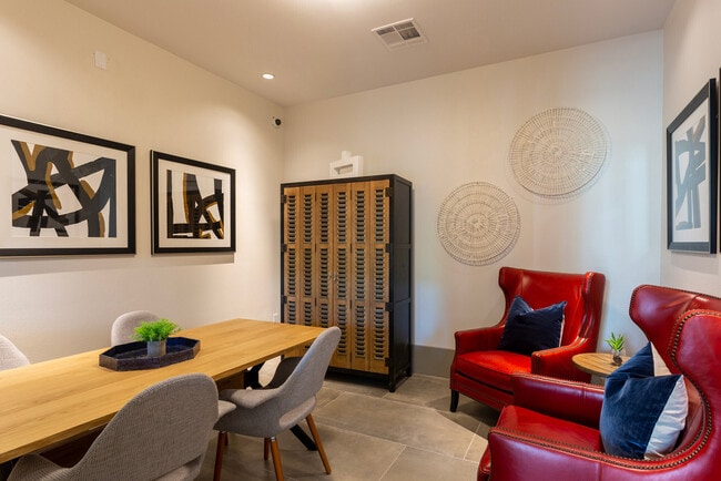 Building Photo - 2823 E Martin Luther King Jr Blvd