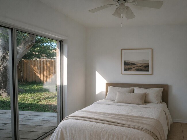 Building Photo - 405 Island View Cir