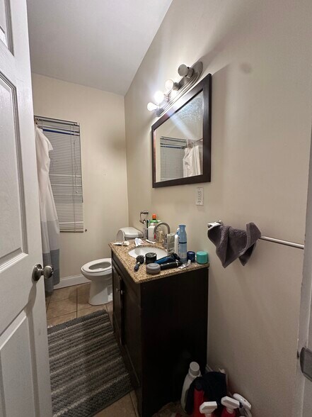 Building Photo - 95 Calumet St