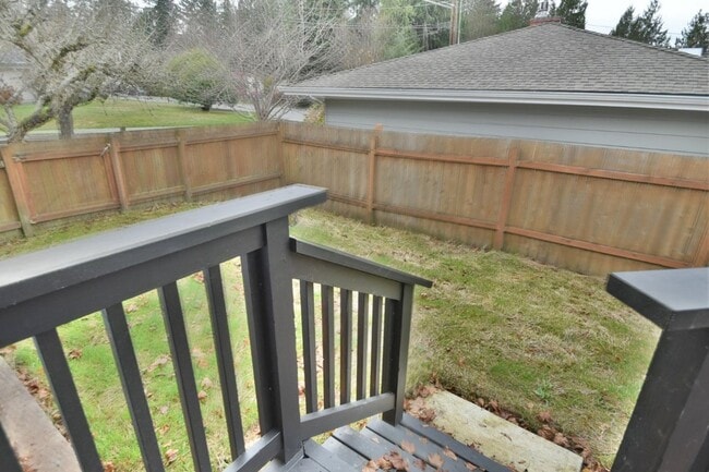 Building Photo - 3Bd/2Ba Everett House