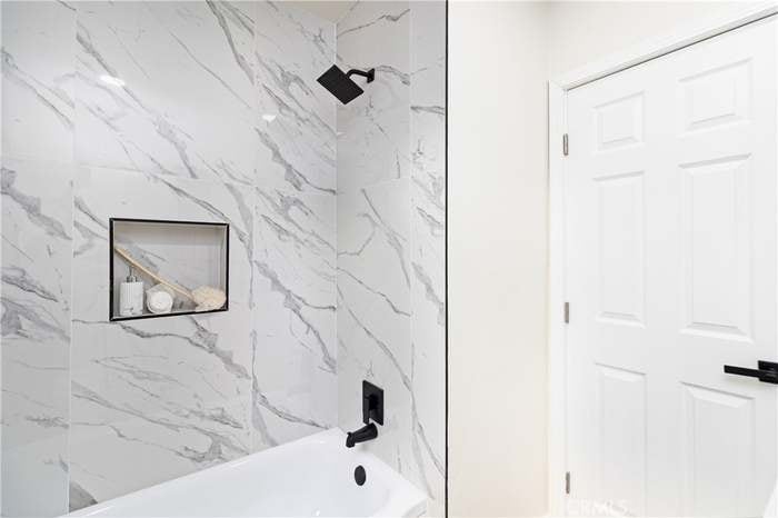 Building Photo - 15994 Sequoia Ave