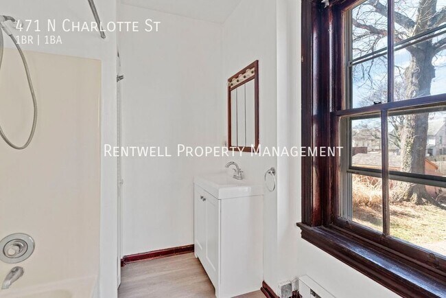 Building Photo - 471 N Charlotte St