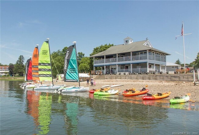 Building Photo - 61 Hillandale Rd