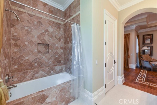 Building Photo - 11 Skyridge Cir