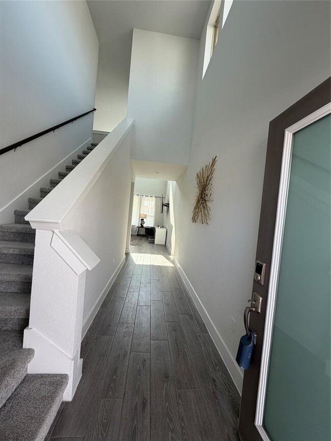 Building Photo - 8603 Cumbrae Ln