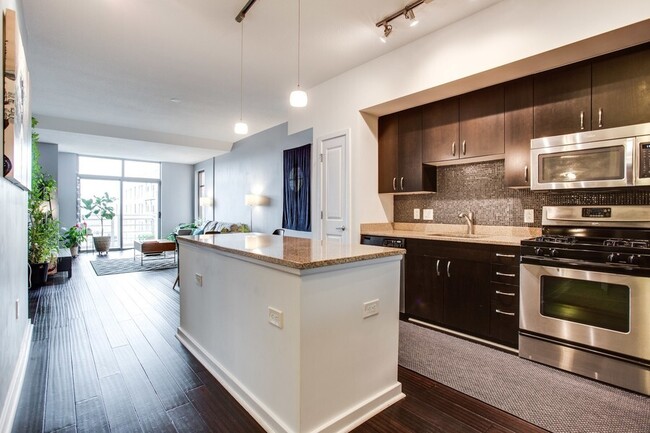 Building Photo - 475 K St NW