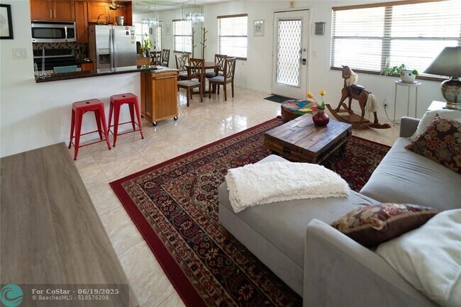 Building Photo - 13250 SW 7th Ct