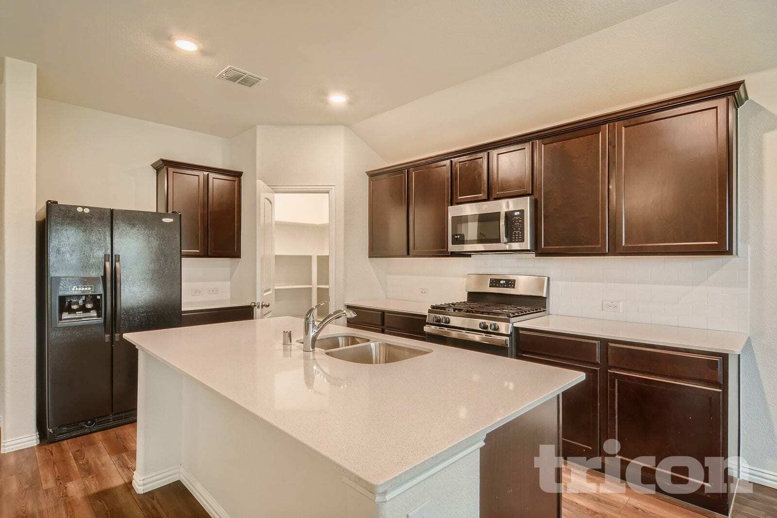 Building Photo - 1348 Renoir Dr