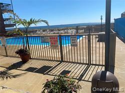 Building Photo - 750 Shore Rd