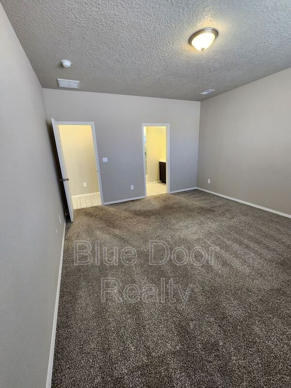 Building Photo - 10637 Aspiration Ln SW