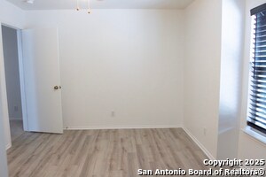 Building Photo - 46 Viking Oak
