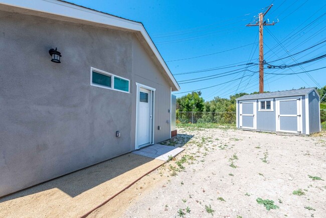 Building Photo - 1499 Calle Morera