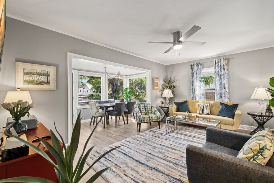 Building Photo - 3950 1st Ave N