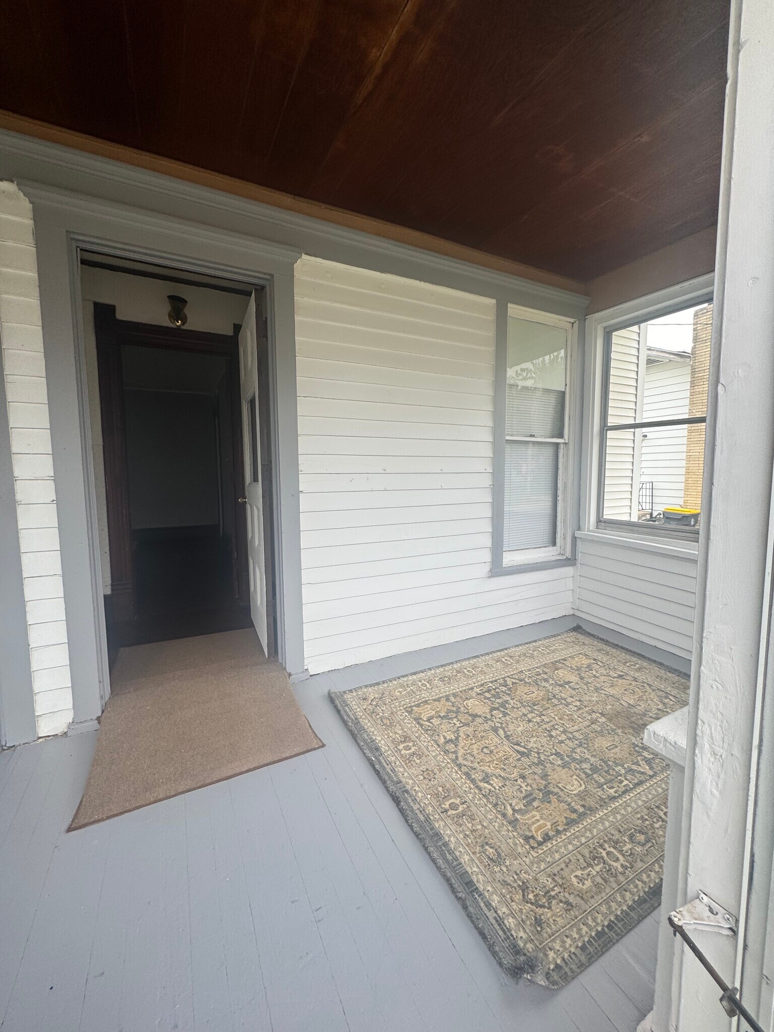 Sunroom - 733 16th Ave