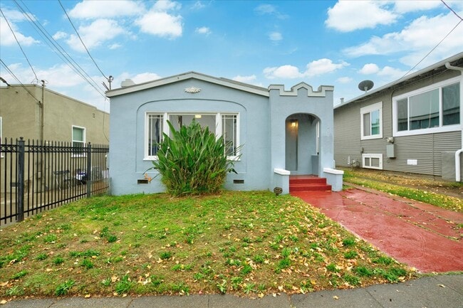 Building Photo - 2672 77th Ave