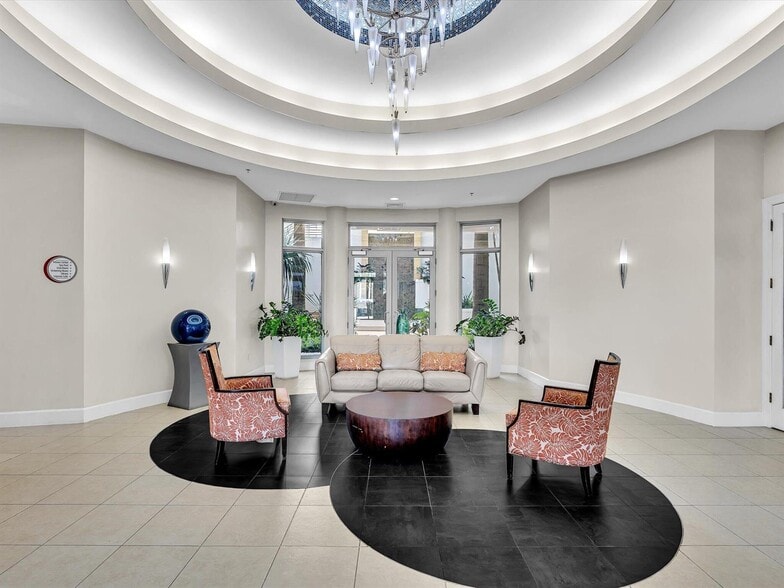 Building Photo - 1830 Radius Dr