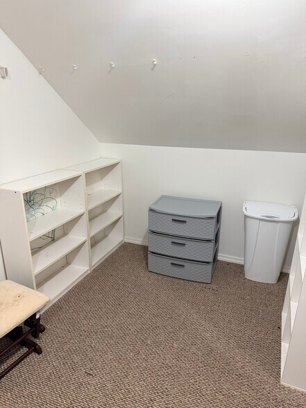 Building Photo - 32300 Azalea Ln