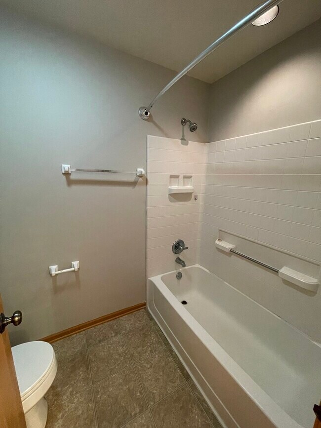 Building Photo - 1427 Levato Ln