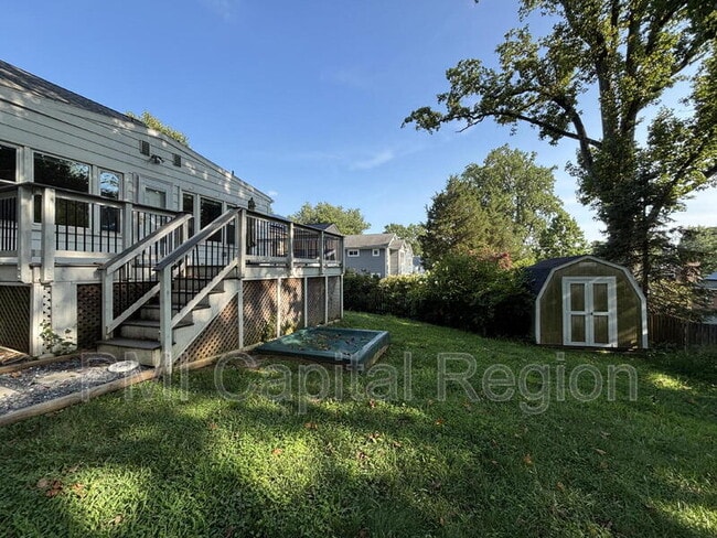 Building Photo - 8710 Maywood Ave