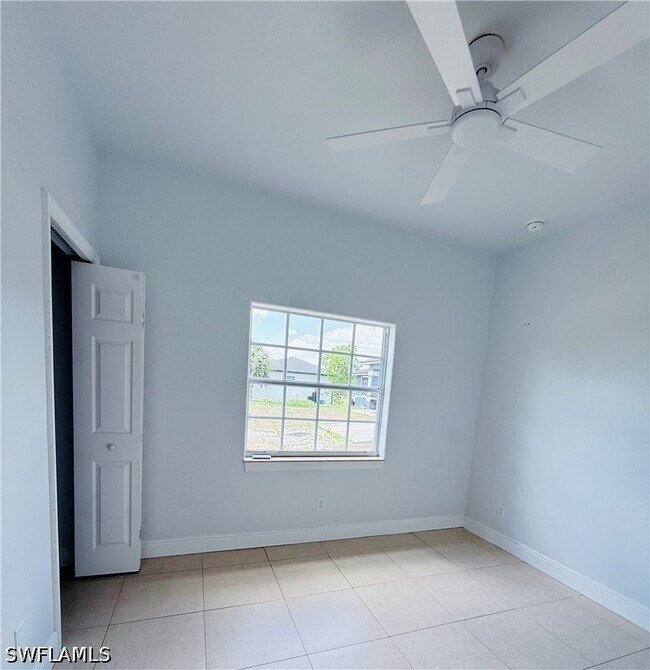 Building Photo - 3465 Everglades Blvd N