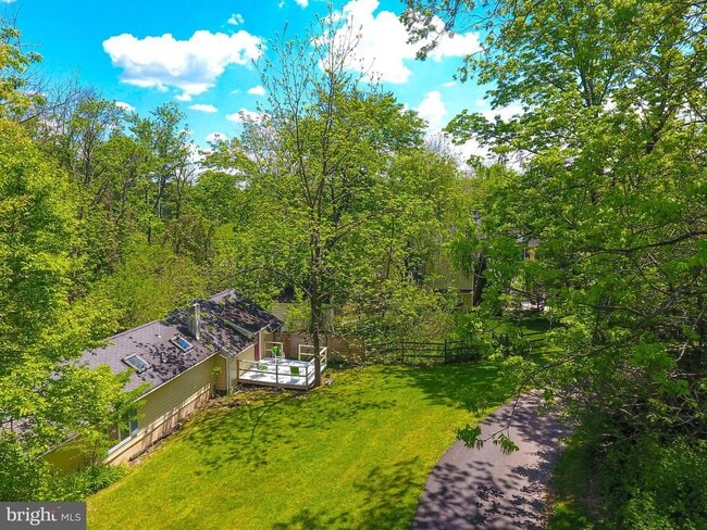 Building Photo - 5496 York Rd.