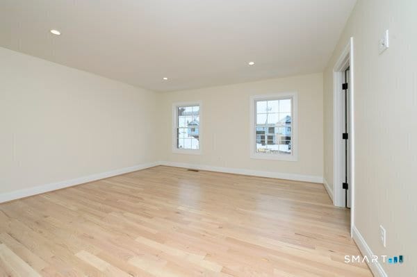 Building Photo - 3 Yorkshire Ct