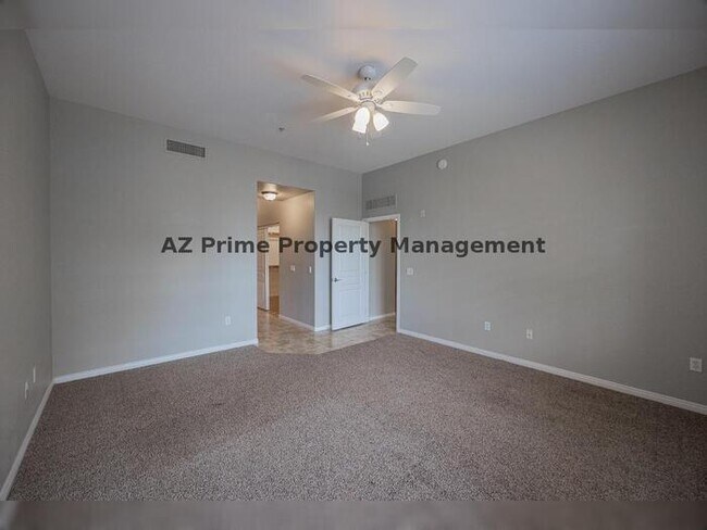 Building Photo - 2989 N 44th St