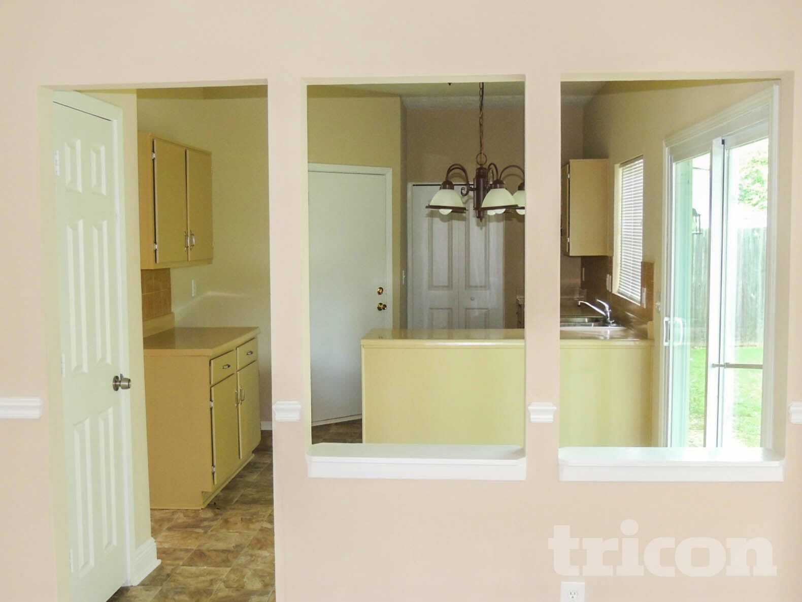 Building Photo - 6387 Laurel Post Dr