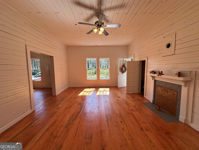 Building Photo - 1318 Lincolnton Hwy