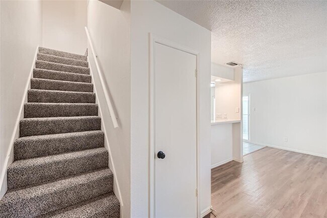 Building Photo - 5616 Emerald Forest Dr